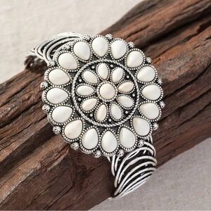 Elegant Silver and White Turquoise Cuff Bracelet